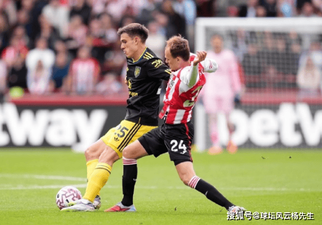 曼联主场击败布伦特福德，终结连败