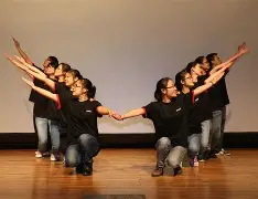 包含年轻力量爆发带动全队气势的词条